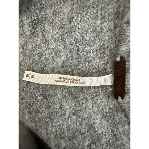 Free People 100% Lambs Wool Tank Top Ruffle Sweater / Women’s Size Medium - Picture 4 of 4